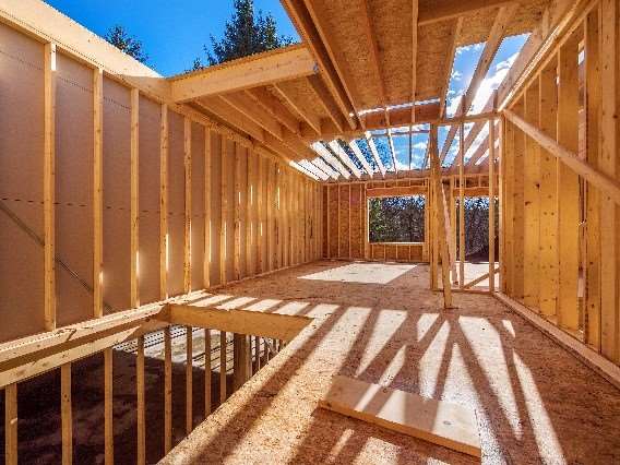 Gründergeführte Holzbaufirma mit zehn Mitarbeitenden